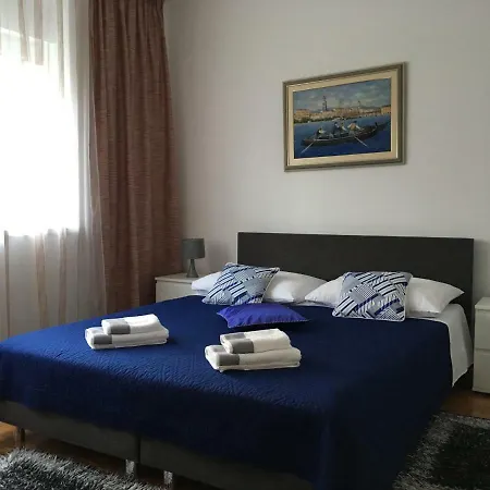 Neda Apartment